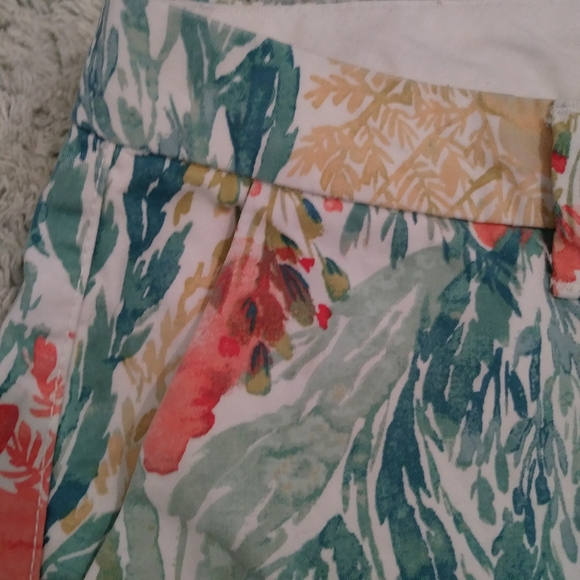 Old Navy Water Color Coral Reef Print Chino Shorts - Picture 7 of 8